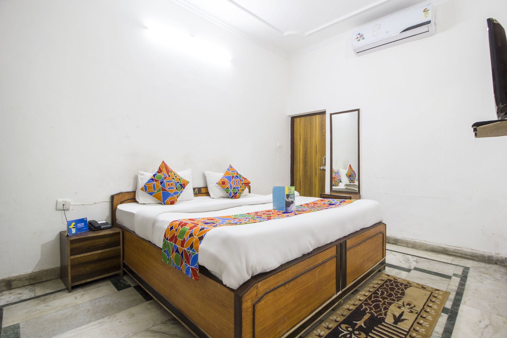 Fabexpress Lotus Inn Agra  Exterior photo